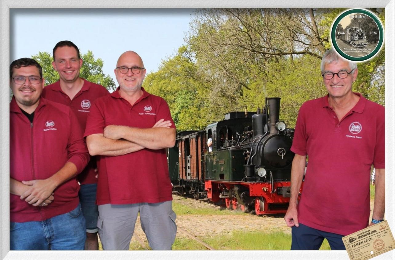 60 j�hriges Jubil�um in Bruchhausen - Vilsen bei der DEV. Auf dem Bild von links nach rechts: Daniel Kahler - Produktmanager LGB, Markenbotschafter LGB Hendrik Hauschild, Frank T�mmermann und Adneas Franz.  