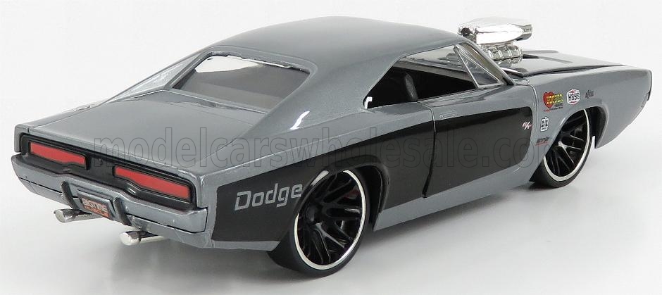 Dodge - Charger R/T Coupe aus dem Jahre 1970 in Metallic Grau - schwarz und Chrom. Eben ein Tuning Fahrzeug 