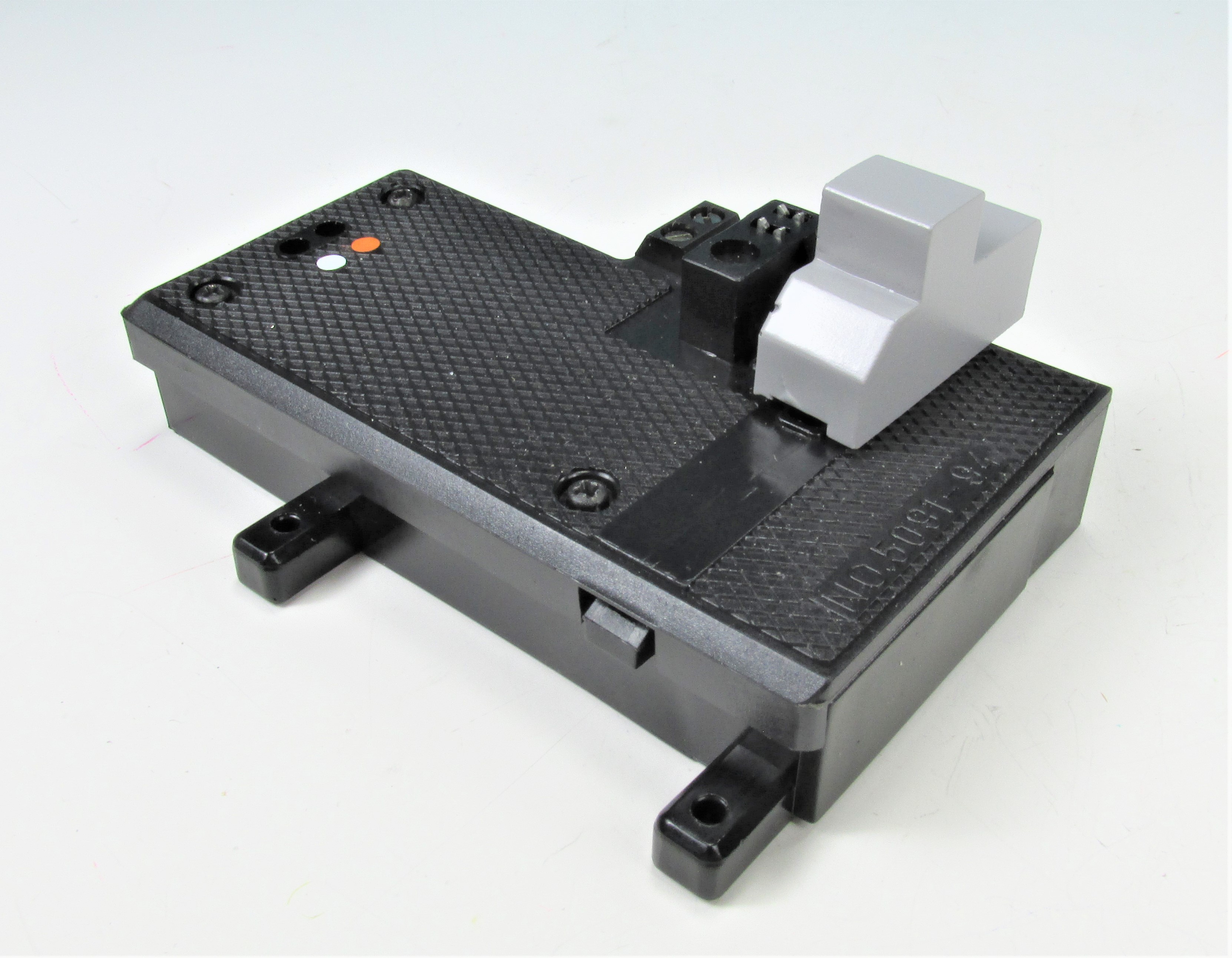 Magnet-Umschalter, fertig montiert auf LGBAntrieb für Lichtsignale E131567 Artikel-Nr. 20/5095 mit Antrieb Preis 42,90 €