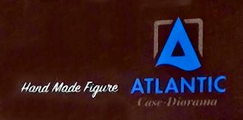 Wir haben bei der Neuheitensuche nun auch Figuren im Maßstab 1:24 von ATLANTIC entdeckt. Die Firma ATLANTIC aus Italien fertigt auch für Dioramen Vitrinen für Autos. 