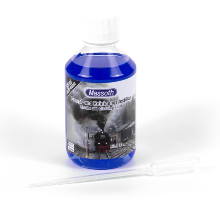 Das hochwertige Dampf- und Reinigungsdestillat in Sicherheitsverschlussflasche mit neuer Rezeptur ist geruchlos, schont Kunststoff und Farben. Es ist für alle handelsüblichen