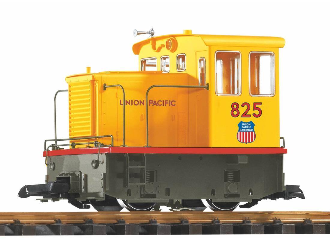 PIKO Neuheit 2019 - Artikelnummer 38504  - Diesellok GE 25-Ton der Union Pacific mit UPR Wappen und als Nr. 825 declariert. Batteriebetrieb / RC