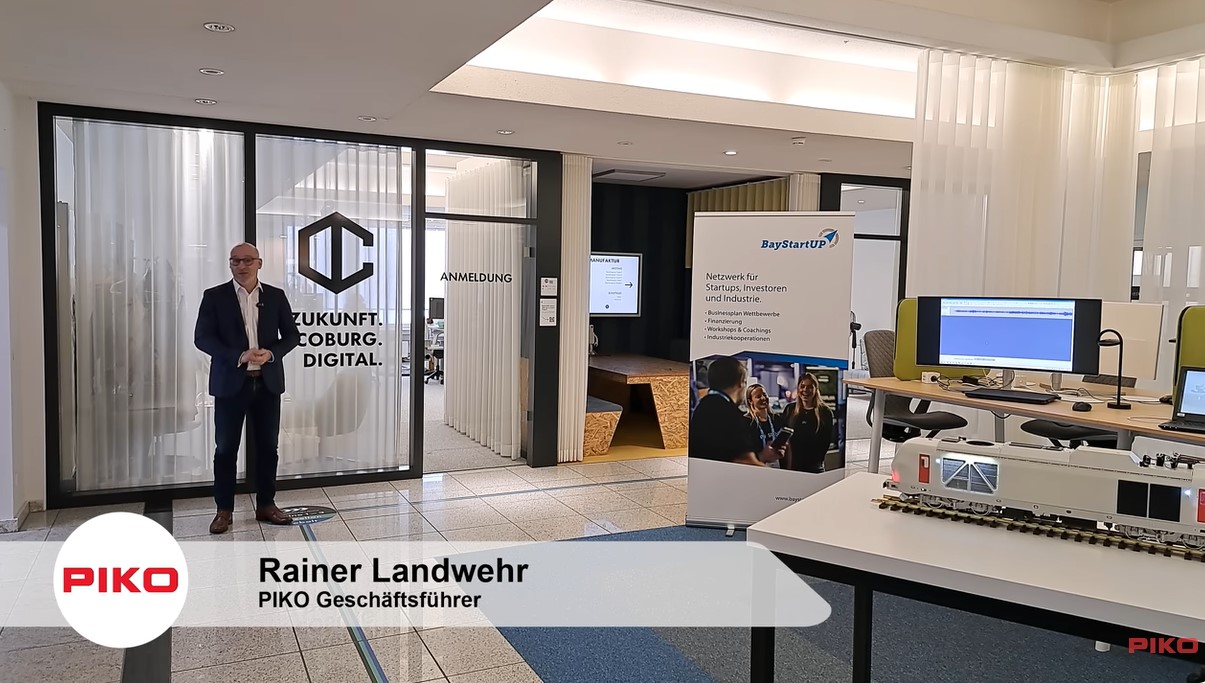 G PIKO G-SmartControlwlan Set - Vorstellung im DigitalCenter bei Zukunft Digital in R�denthal bei Coburg. Vorstellungsvideo mit CEO Rainer Landwehr und Detelf Richter Kundendienst Digital. 