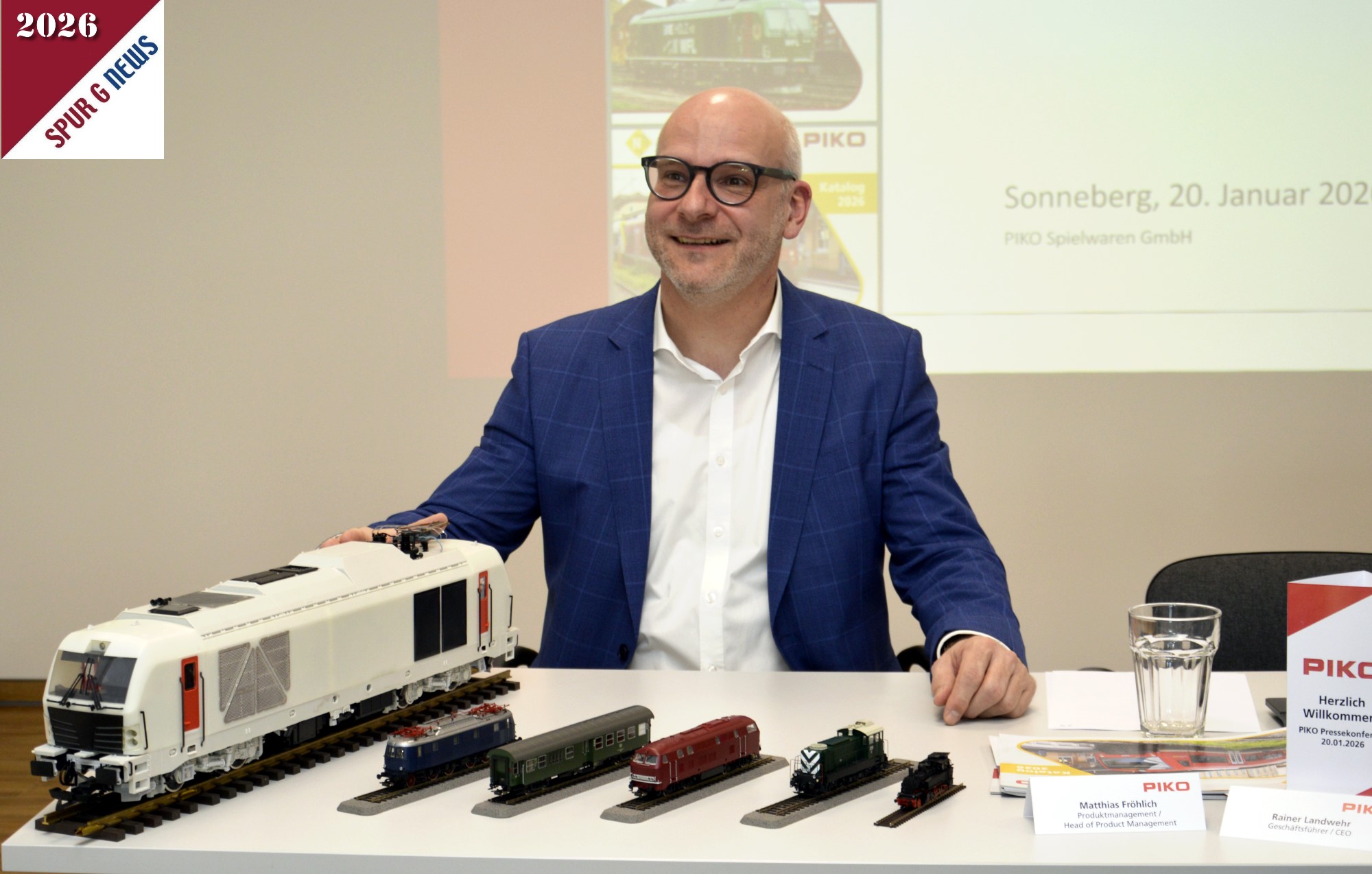 Herr Rainer Landwehr ist erfreut �ber die PIKO Neuheiten 2026. Hier eine klein Auswahl. 