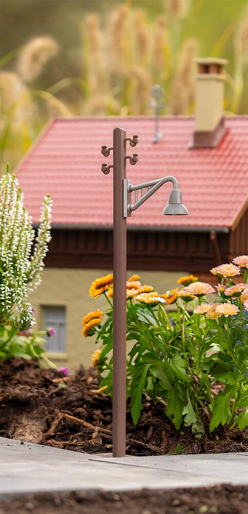 POLA Art. Nr. 333233 - Holzmast mit Auslegerleuchte 2 St�ck