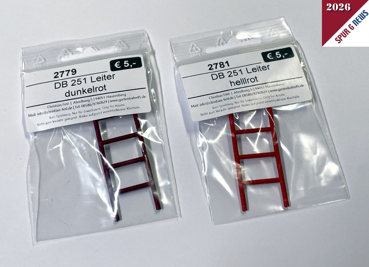 F�r die Neuheit 2025 - LGB DB 251 - Art. Nr. 28516 hat Christian Fesl bereits als Zur�stteile zwei Leitern hergestellt. Einmal in dunkelrot und einmal in hellen Rot sind diese Aufstiege zu erhalten. 