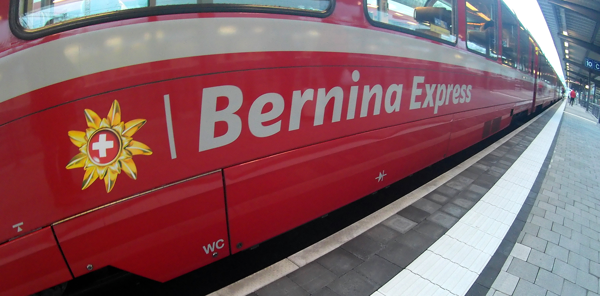 Bernina Express 961/960 neu ab Landquart statt Davos verkehrt der Bernina Express 961/960 statt nur ab/bis Davos Platz