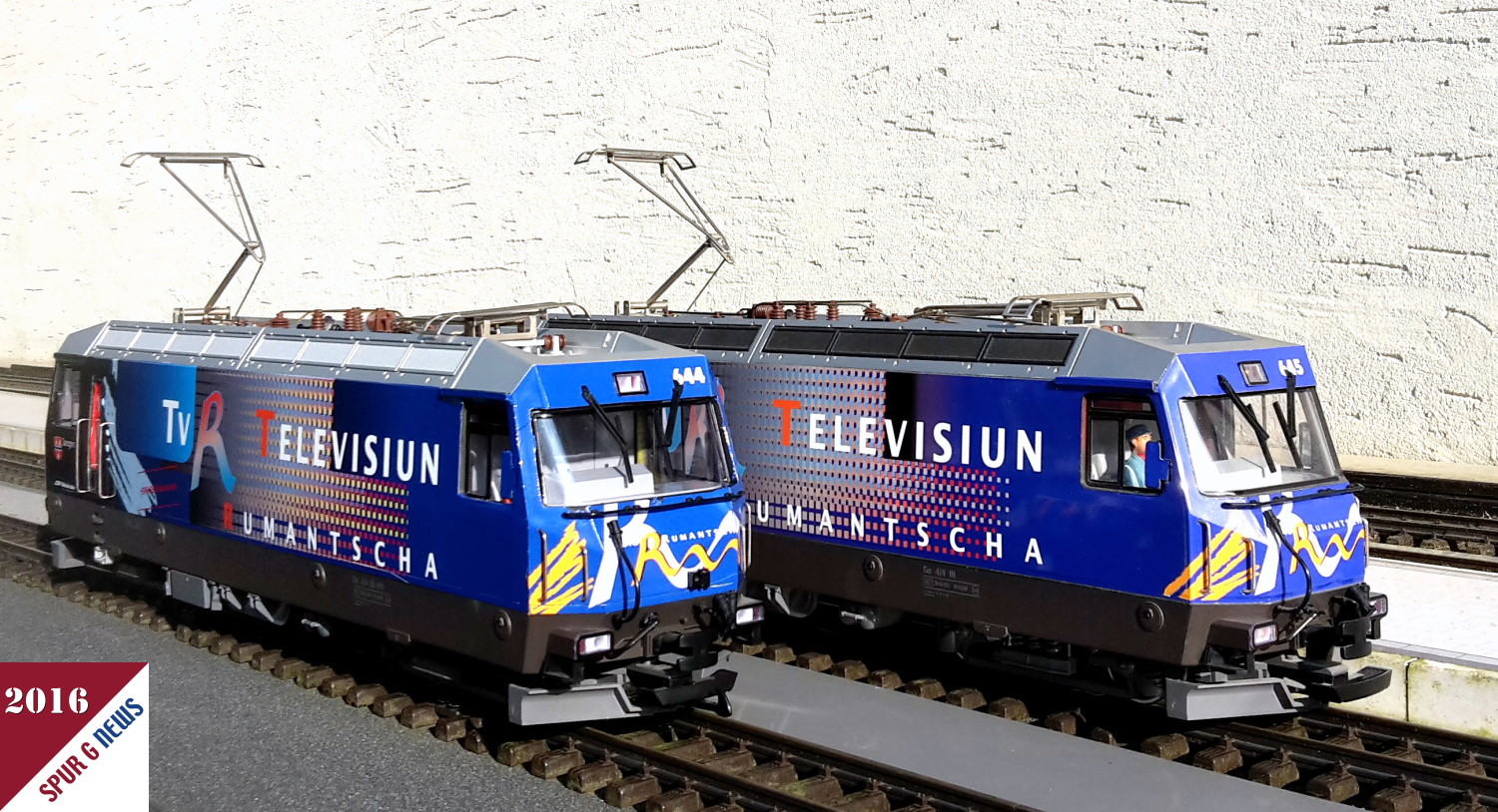Bereits die Vorgngerversion mit der Lok 644 und 645 wurde con Michael Strecke umgesetzt. diese mit Folien berzogenen Lokomotiven knnen sich auf der Gartenbahn sehen lassen. Es sind meist Einzelstcke, knnen aber jederzeit weiter umgesetzt werden. Auf dem Bild sind zwei Ge 4/4 III in der dunkelblauen "lteren" Version von Televisiun Rumantscha zu sehen.  