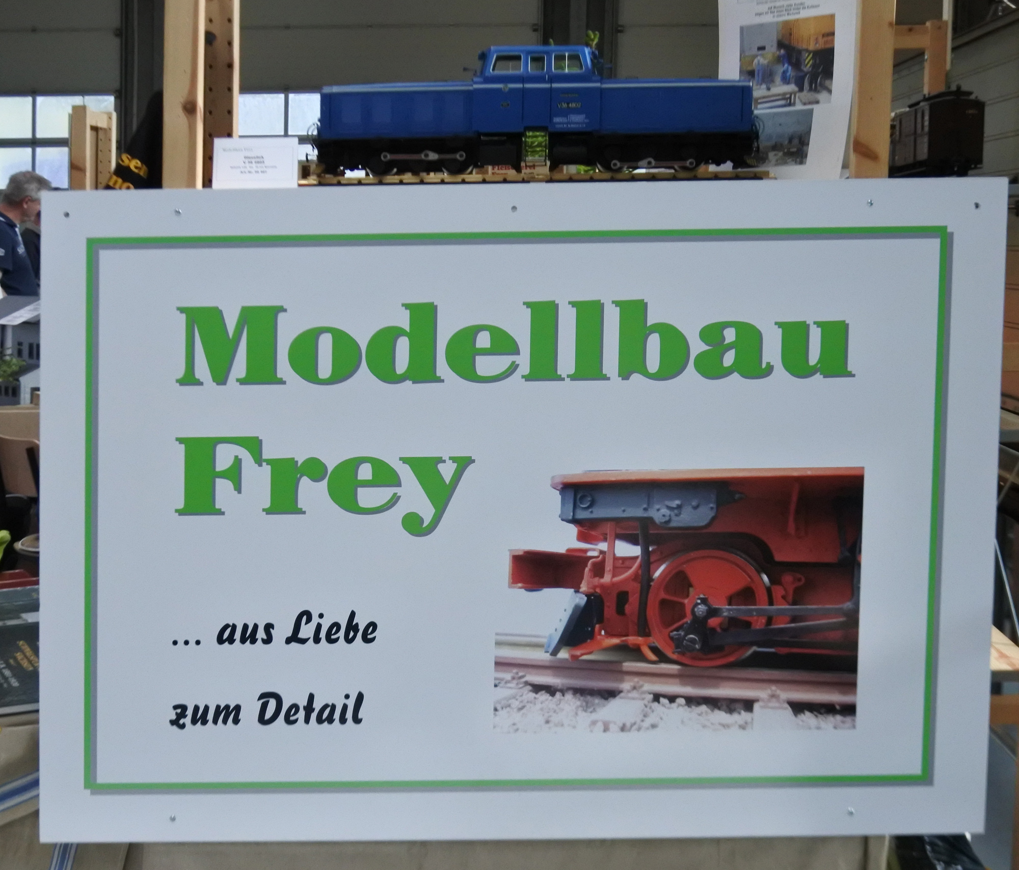 ... aus Liebe zum Detail zeigt Modellbau Frey in der Fahrzeughalle in Jhstadt Neuheiten, aber auch Details, Zubehr und vor allem Nostalgiefahrzeuge aus dem Eigenbau. 