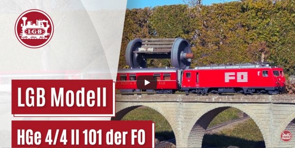 Lokwechsel am Glacier Express mit Ge 4/4 II "Unerh�rt " auf die HGe 4/4 II der FO Nr. 101 