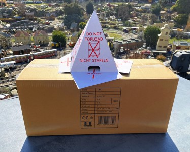 Ausgeliefert und ausgepackt: LGB Zahnraddampflok HG 4/4 der DFB