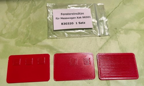 Fenstereins�tze / L�ftungsgitter von Tr�ger-2m f�r den Funkmesswagen LGB Art.Nr. 30681