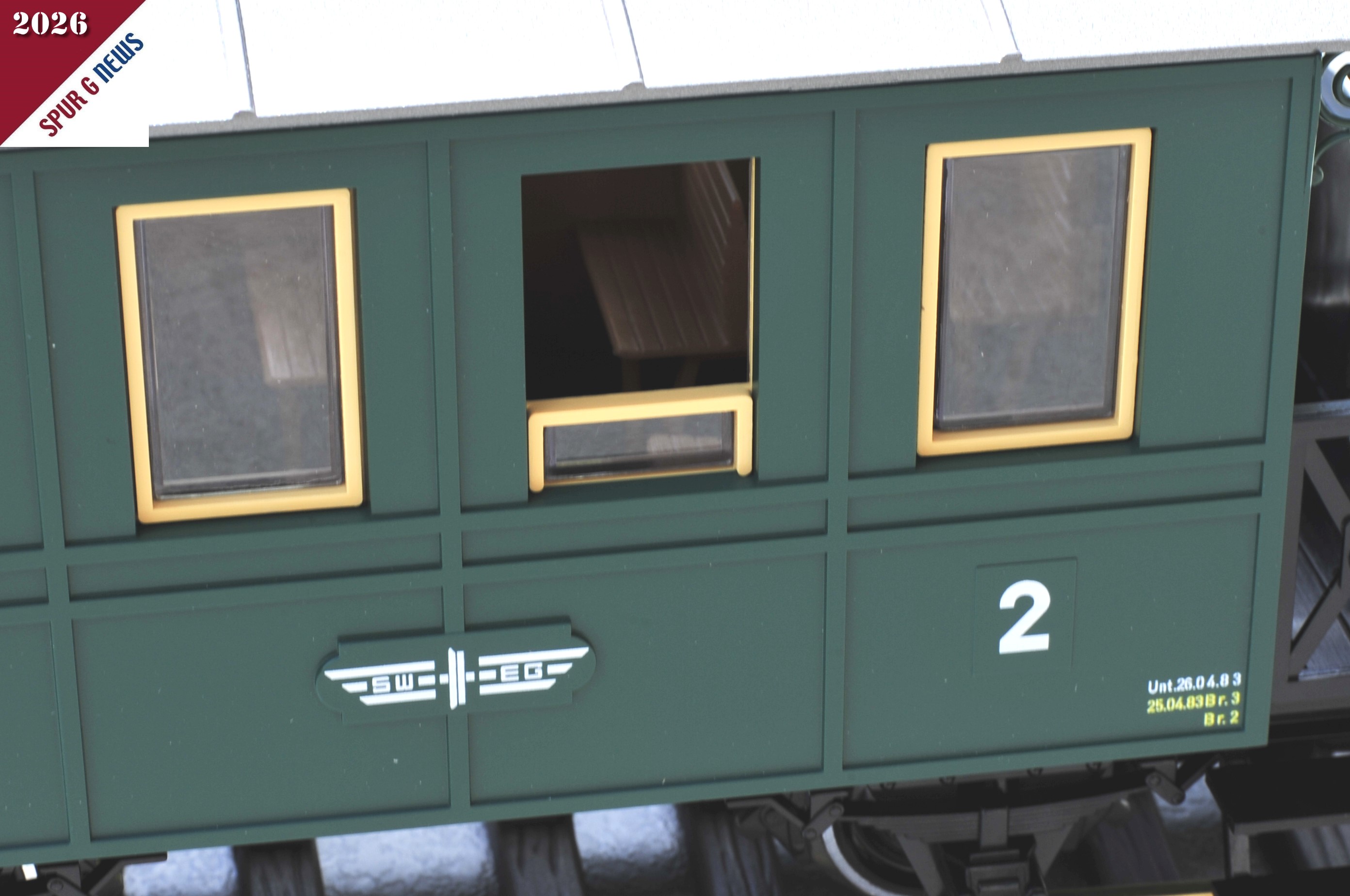 Der Personenwagen - 2-achisg - MD3 - der Jagsttalbahn aufs Gleis gestellt. 