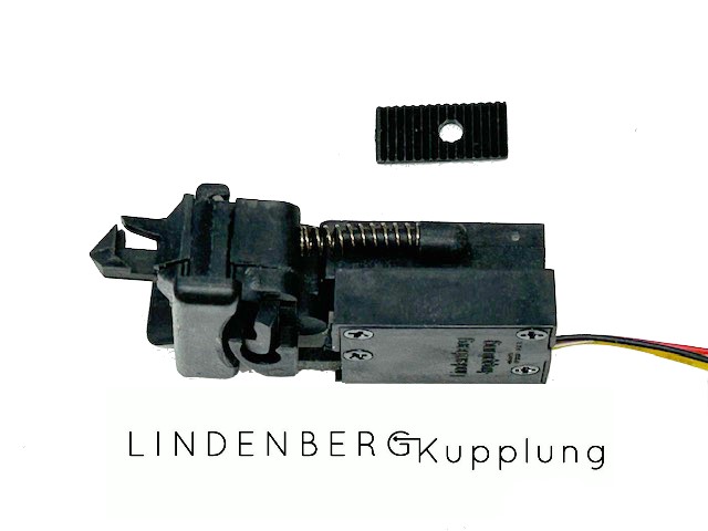 Die Kupplung wird �ber eine kleine Schrittmotorsteuerung einfach an einem Ausgang des Lokdecoder angeschlossen. Alternativ hat die Schrittmotorsteuerung sogar einen eigenen Decoder.