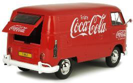 Art.Nr. 424062 1963 Volkswagen Type 2 (T1) Kasten-Lieferwagen mit Fahrer Figur, Handkarre und zwei Ksten mit Coca Cola Glasflaschen. 