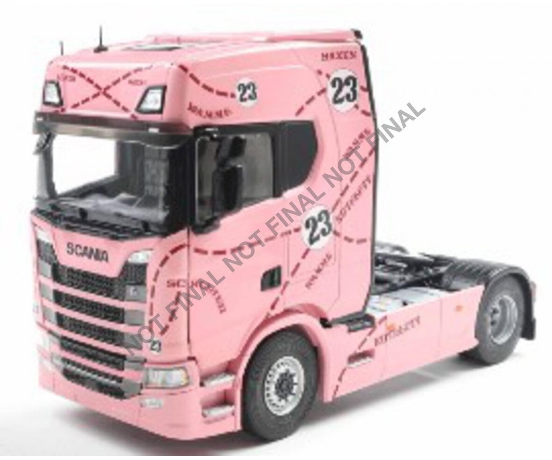 Die S-Baureihe von Scania gilt bei Truck-Fans als Sinnbild moderner Fernverkehrs-Zugmaschinen; die Highline-Kabine steht für viel Raum und klare Sicht. Vor diesem Hintergrund setzt Solido den Scania 580S Highline im Maßstab 1:24 als pink pig besonders charakterstark in Szene.