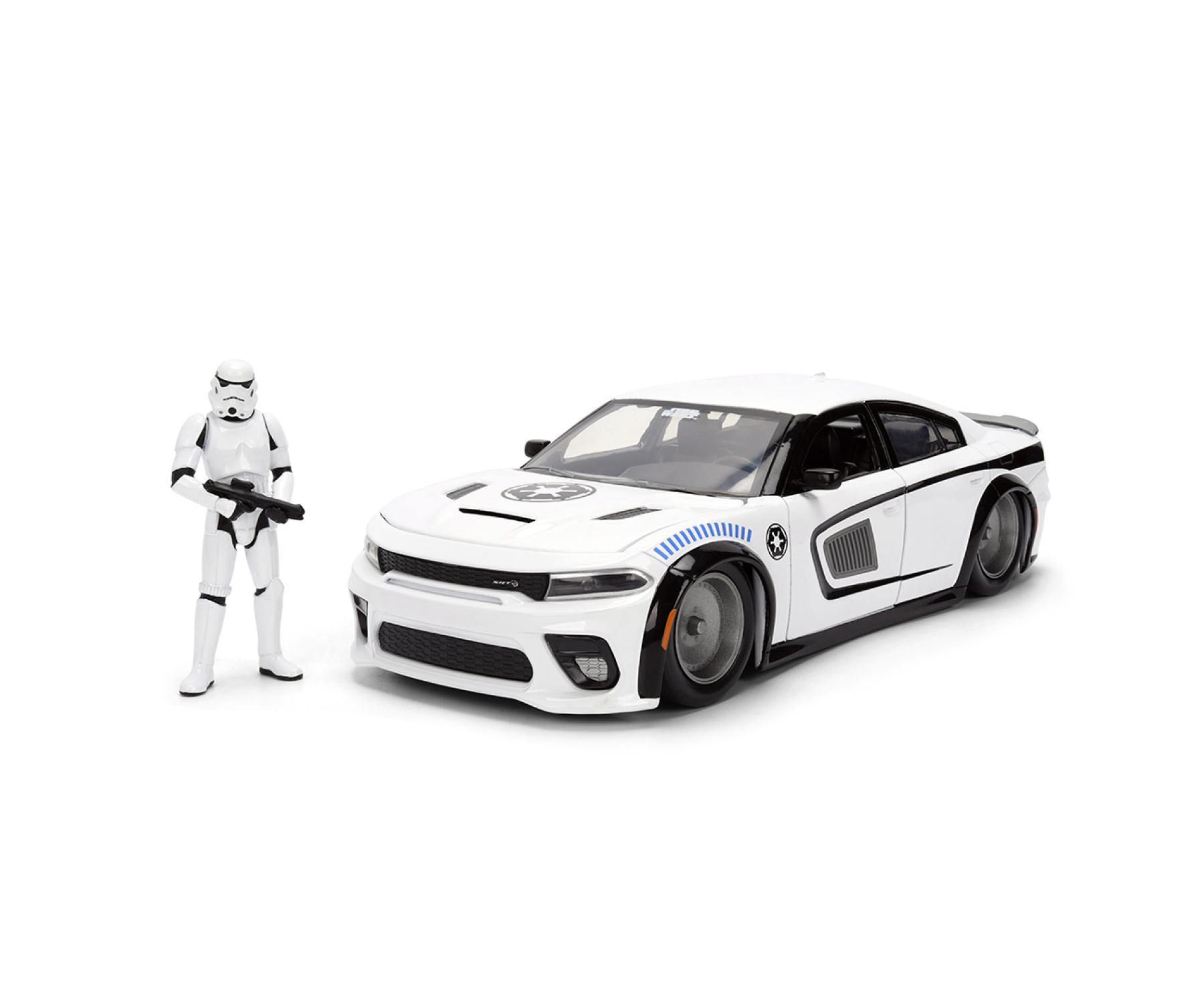 Star Wars trifft Muscle Car � Der Dodge Charger SRT Hellcat im Stormtrooper-Design kombiniert galaktisches Styling mit kraftvoller Optik.  Inklusive Stormtrooper Figur � Passende Metallfigur zur ikonischen Fahrzeuggestaltung, perfekt f�r Star Wars Fans