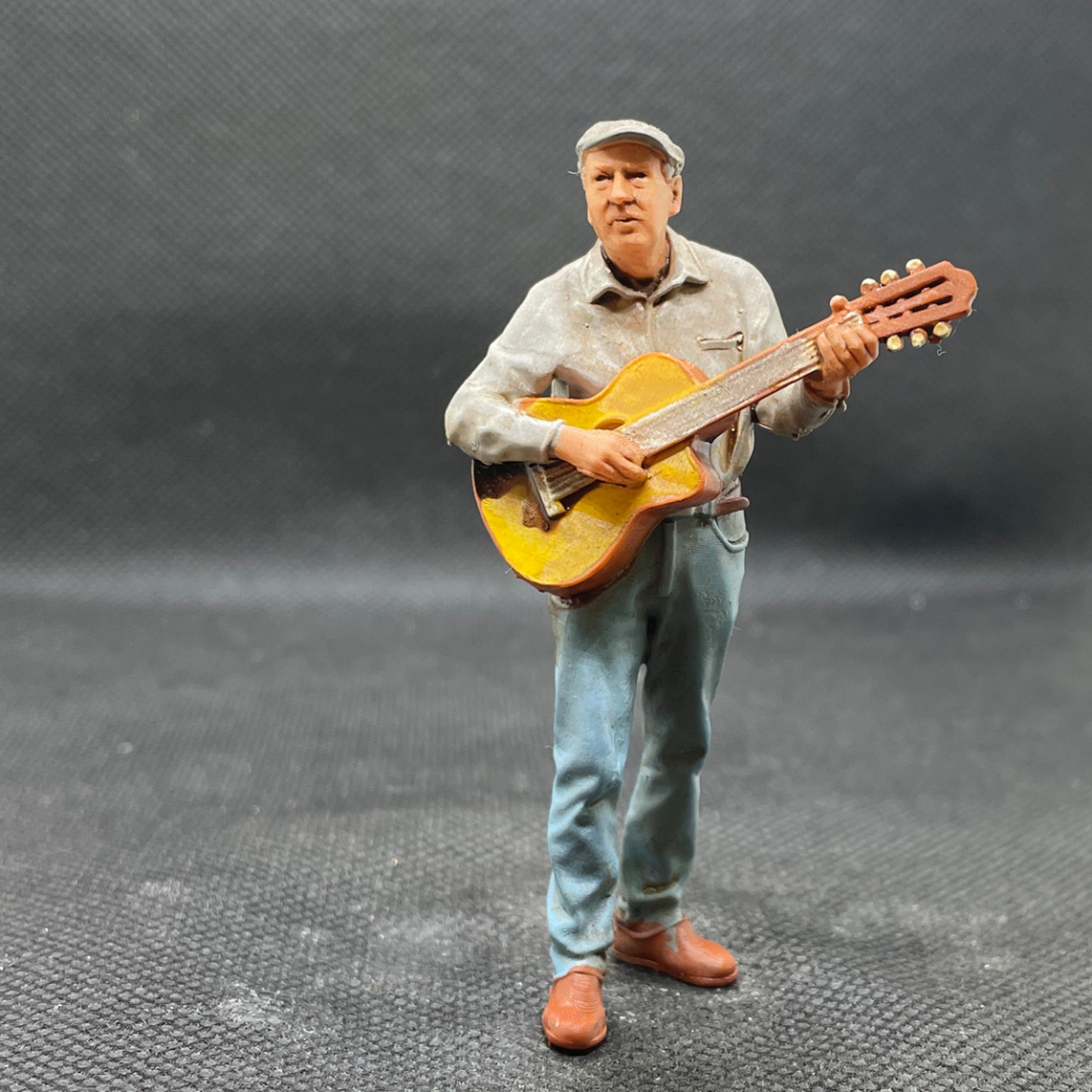 Figur: Ralfi: Die Gitarre wird bereits gespielt!