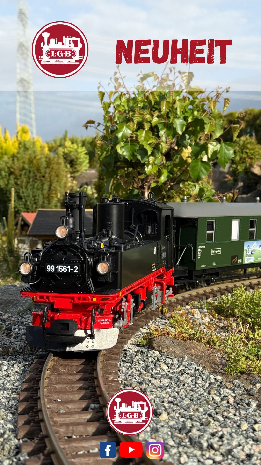 Neuheit 2025 von LGB: Art. Nr. 26847. Die Dampflok Typ IV K - Nr. 99 1561-2 wurde nun an den Fachhandel ausgeliefert. Hier die ersten Impressionen auf der Gartenbahn. Danke an Hendrik Hauschild. Der passende Personenwagen ist der Museumswagen aus dem Märklineum 2025. Dieser wurde bereits im Dezember 2024 vorgestellt und kann im Museum in Göppingen erstanden werden.
