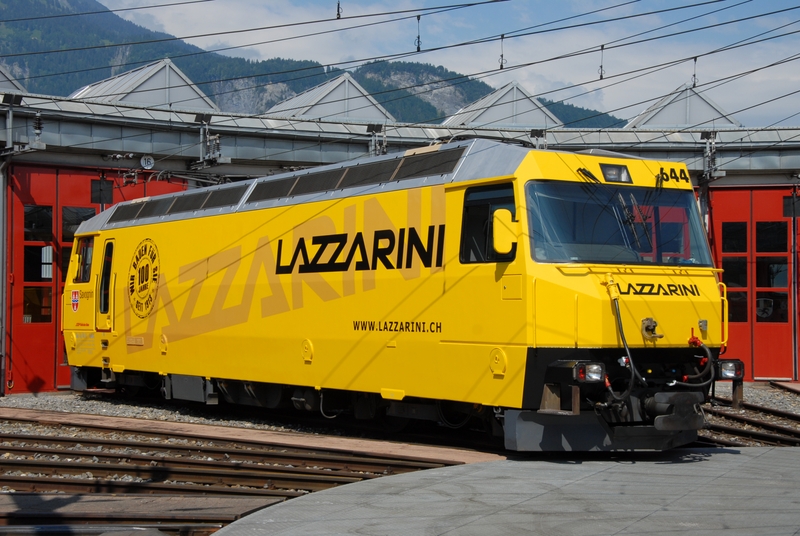 Lazzarini - Original RhB Lok Nr. 644 auf der Drehscheibe in Landquart