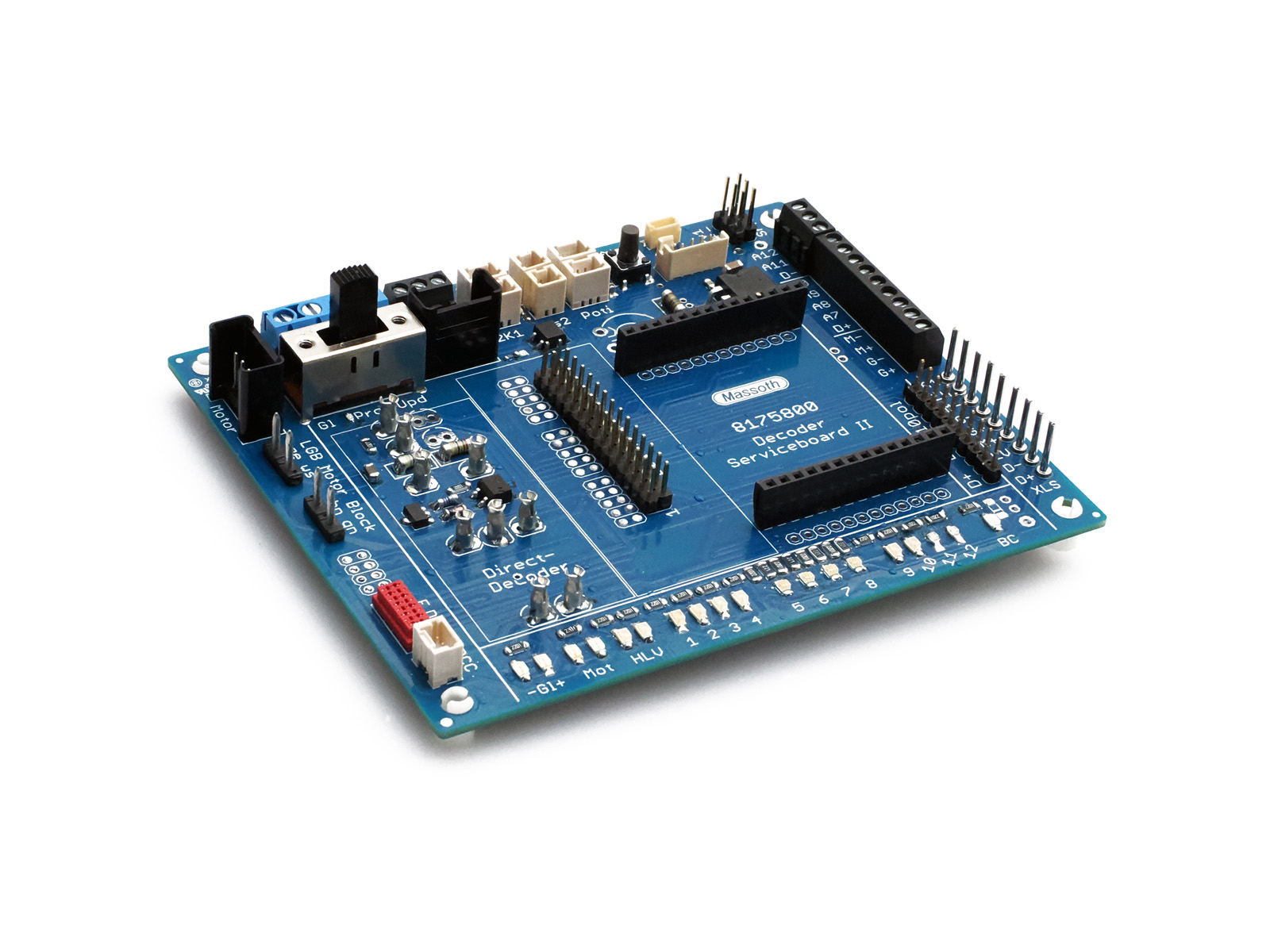 Ausgeliefert wird inzwischen auch das 8175800 DiMAX Decoder Serviceboard II, auf dem nicht nur MASSOTH und LGB Komponenten, sondern nahezu alle gartenbahntypischen Decoder, unabhängig vom Hersteller testen kann.
