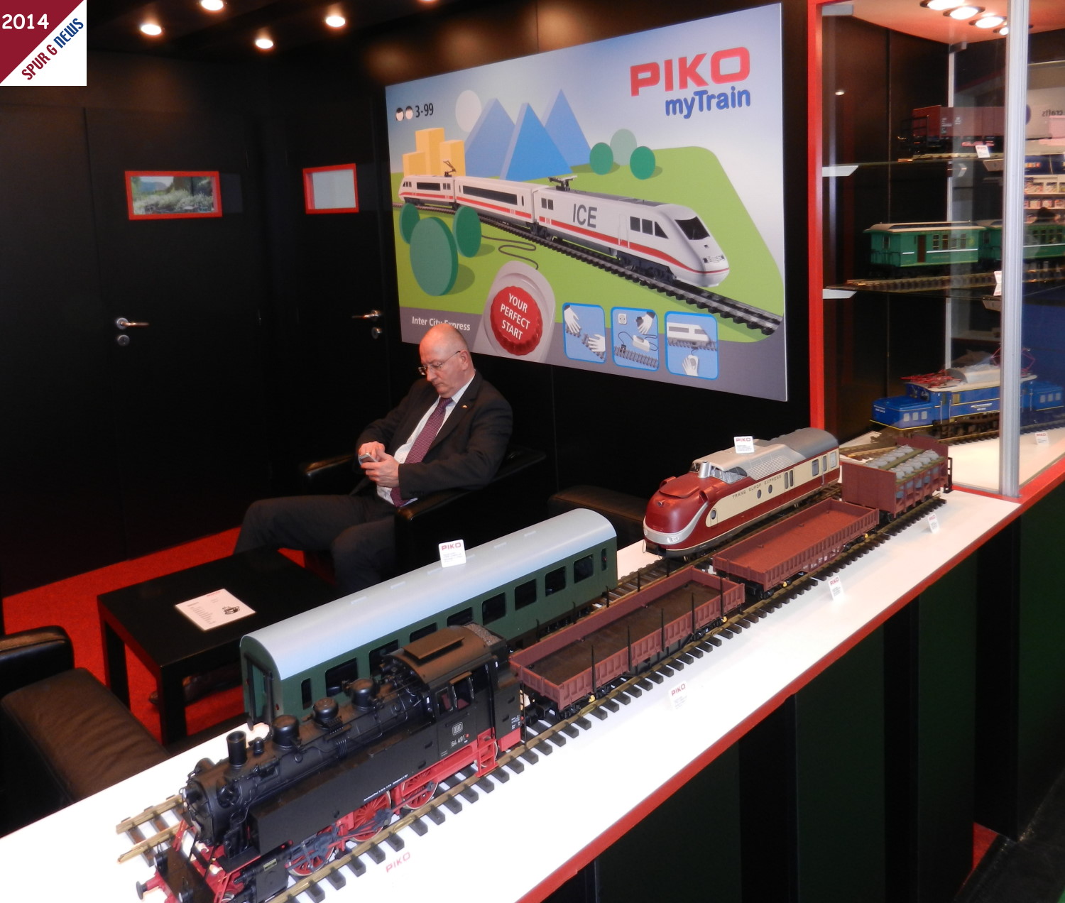 Mit dem Vertriebsleiter von PIKO, Herrn Jens Beyer, konnten wir am 2. Messetag, dem 30.01.2014, ein ausfhrliches Gesprch ber die Neuheiten und die Firma PIKO fhren. 