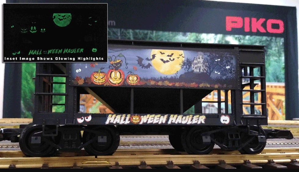 Schüttgutwagen - schwarz-  aus dem Halloween Starter Set von PIKO of America Nr. 38153