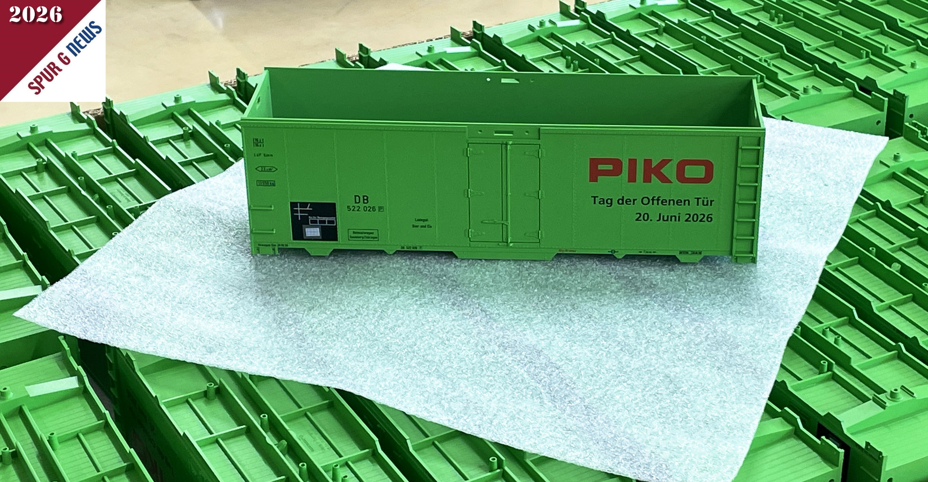 Stirnw�nde f�r den Jubil�umswagen zum TOFT 2026. Typisch die Farbe "Limette". 